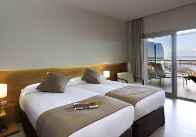 Espaciosas habitaciones en Hotel Thalasia Costa de Murcia. Relájate con nuestra oferta en Murcia